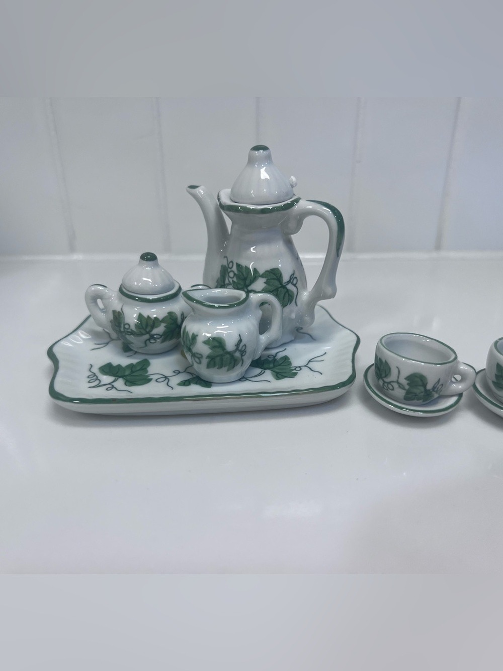 Dollhouse Miniature Tea Set Andrea By Sadek Green Ivy Pattern New In Box